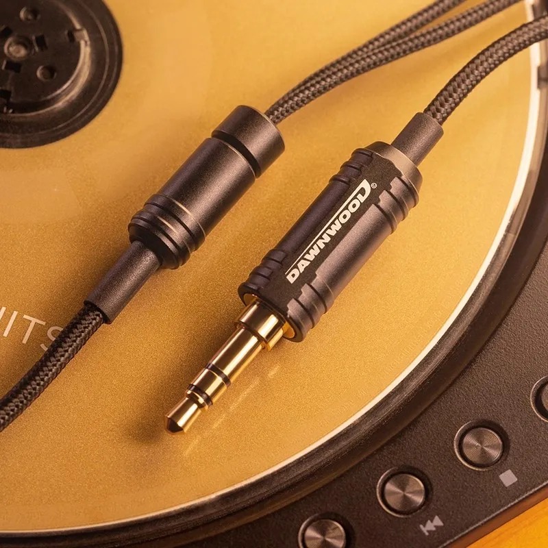 DAWNWOOD GT09 Dark Knight IEM  - مراجعة In Ear Monitor Iem وسعره